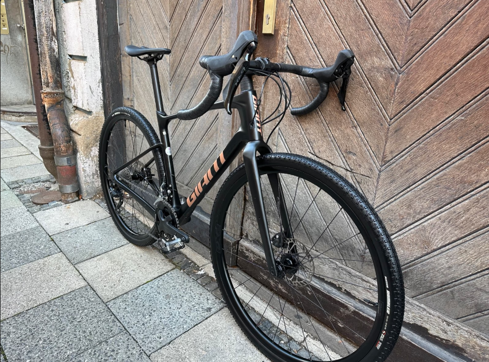 Giant Revolt Advanced 3 Gravelbike 28"