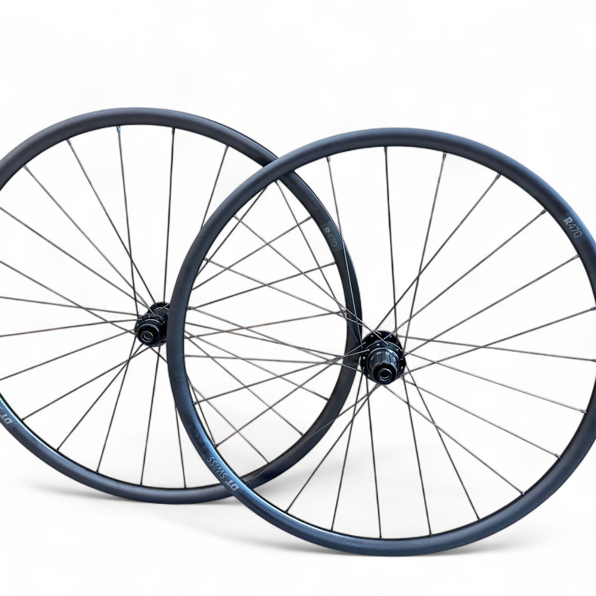 rennrad laufradsatz dt swiss DT Swiss R470 DB Laufradsatz – 28-Zoll Rennrad-Laufräder – Bici No.1