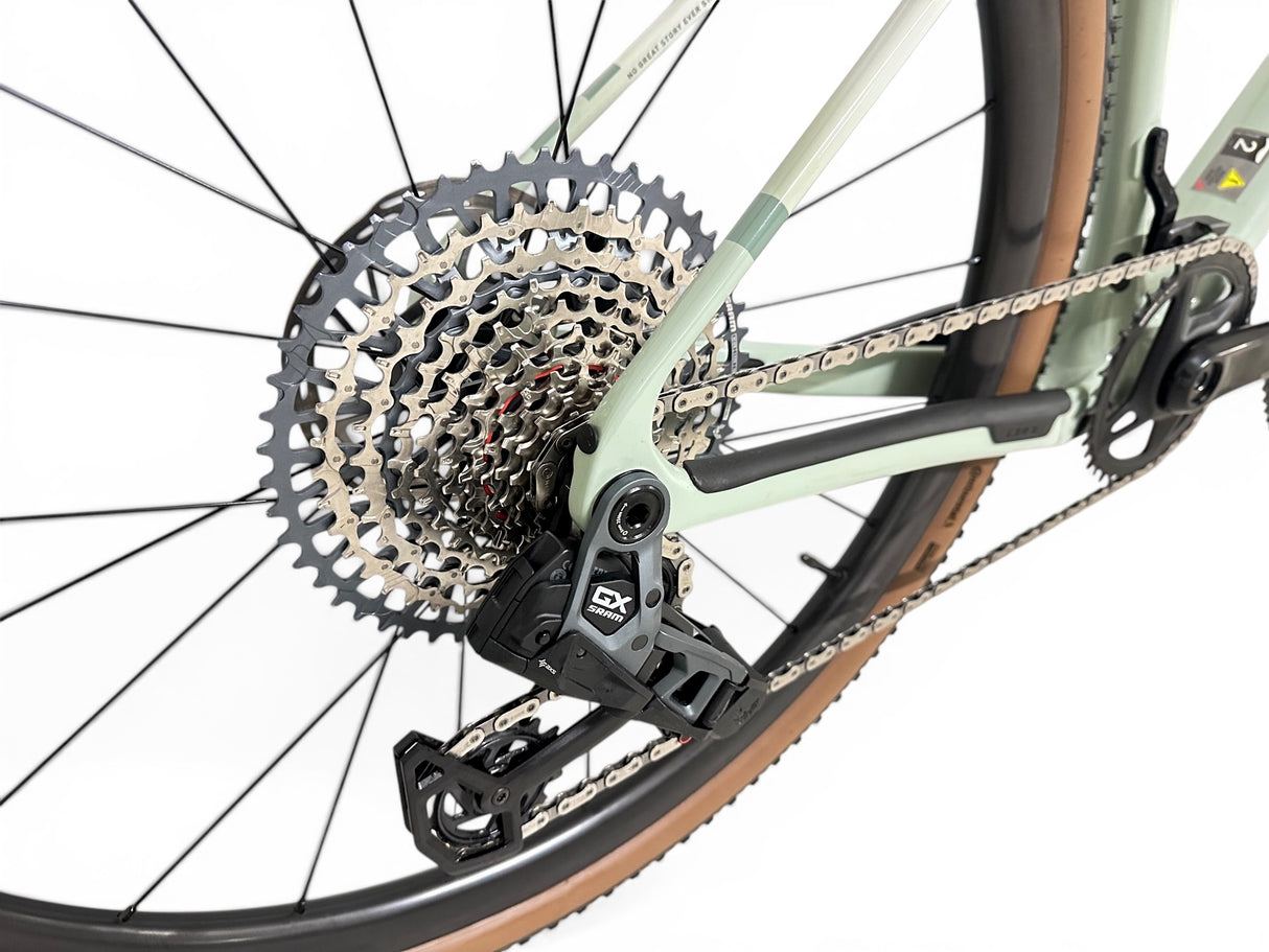 Cube Nuroad C:62 EX Carbon Gravelbike desertstone´n´green