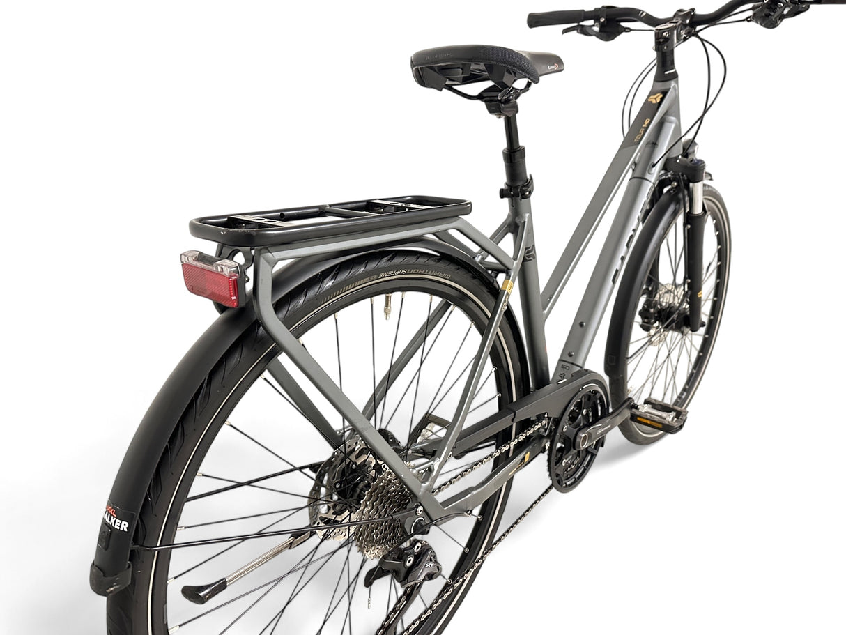 Carver Tour 140 women's trekking bike trapeze