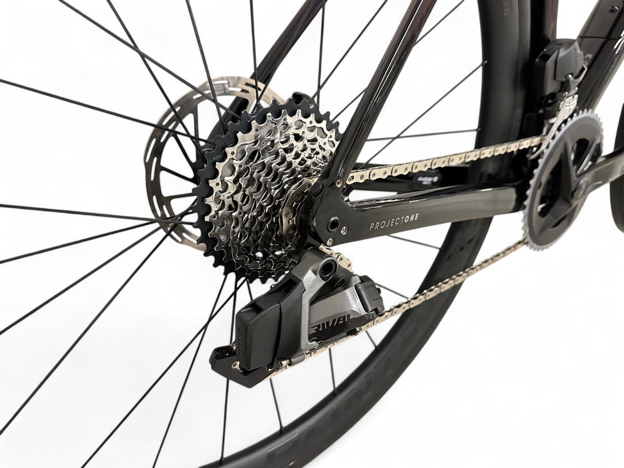 Trek Domane SLR 6 Rival AXS