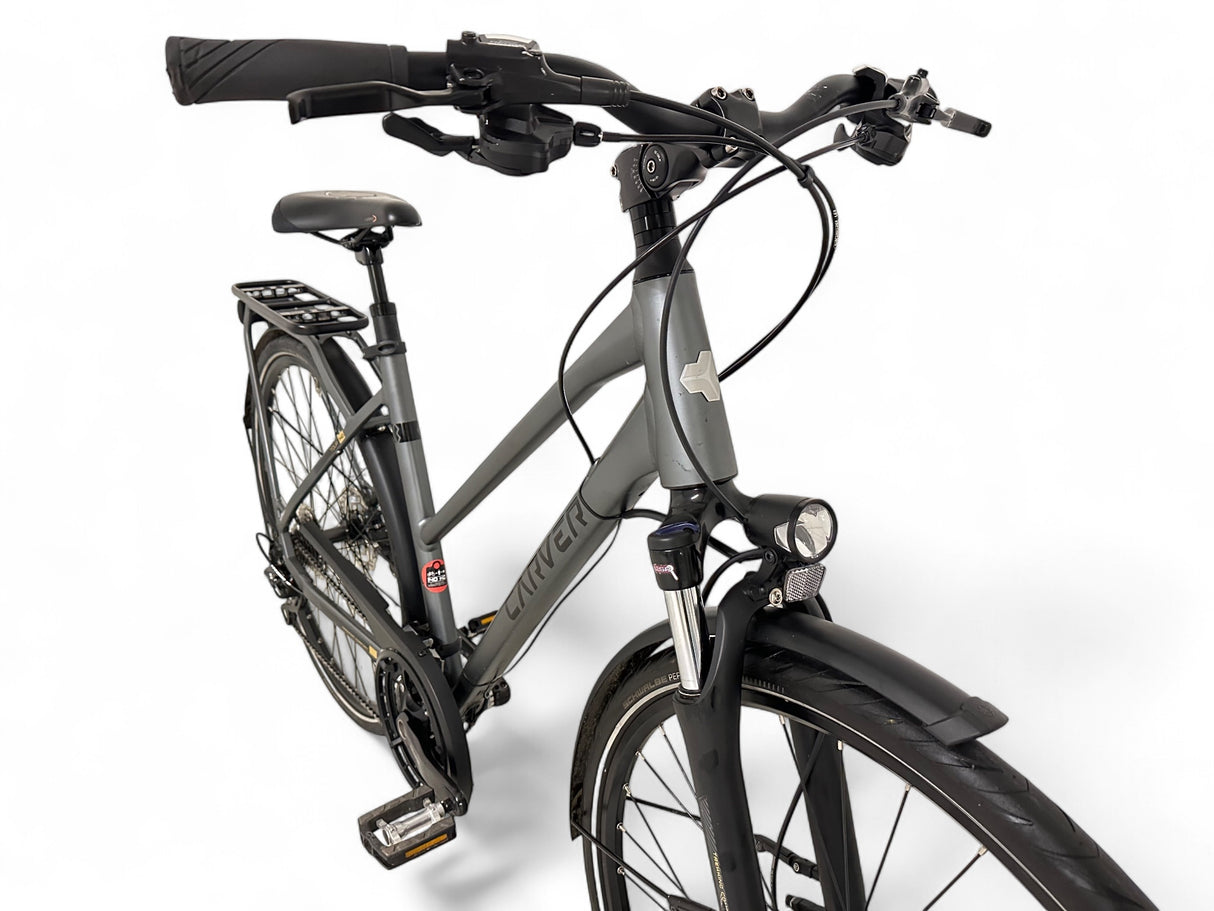 Carver Tour 140 women's trekking bike trapeze