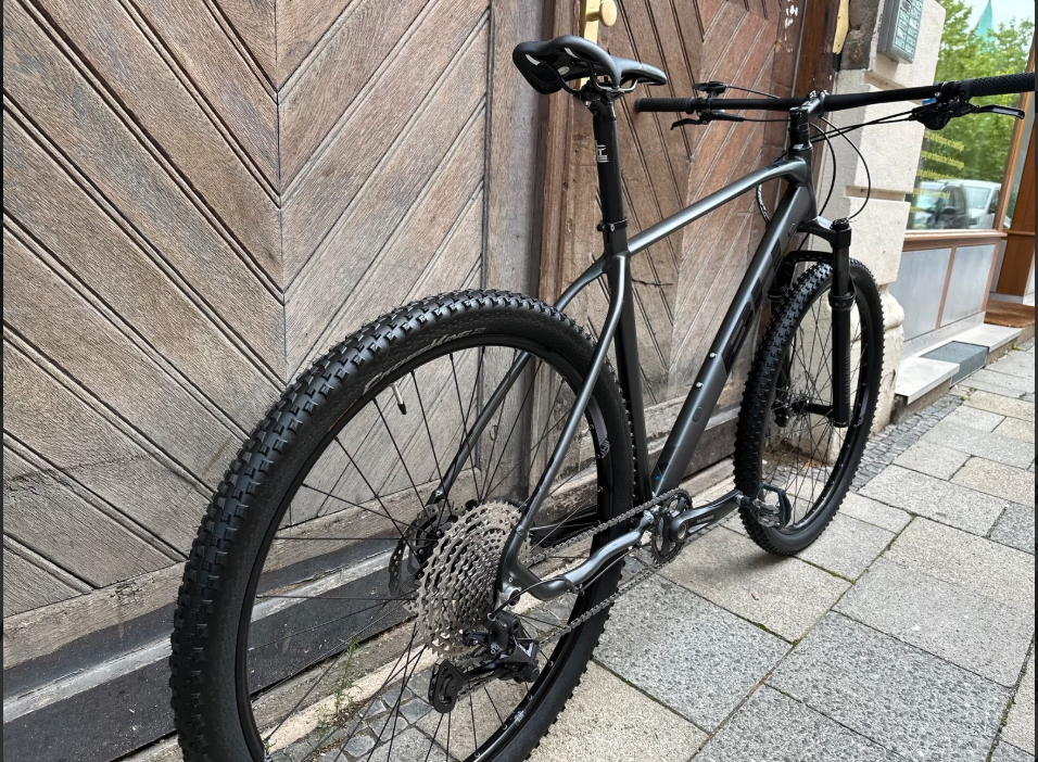 mountainbike bh expert BH Expert Mountainbike – Shimano XT, Rock Shox Federgabel, Größe L – Bici No.1