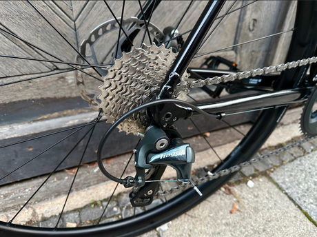 Trek Domane AL 4 road bike 28"
