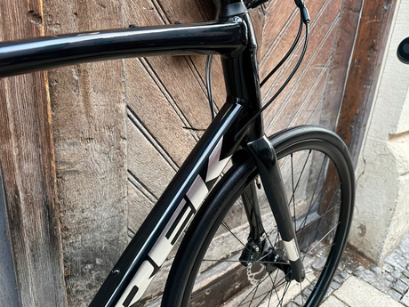 Trek Domane AL 4 road bike 28"