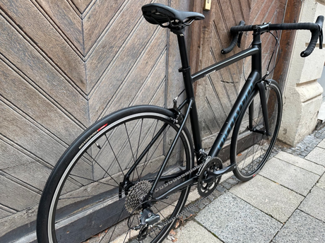 Specialized Allez Road Bike 28"