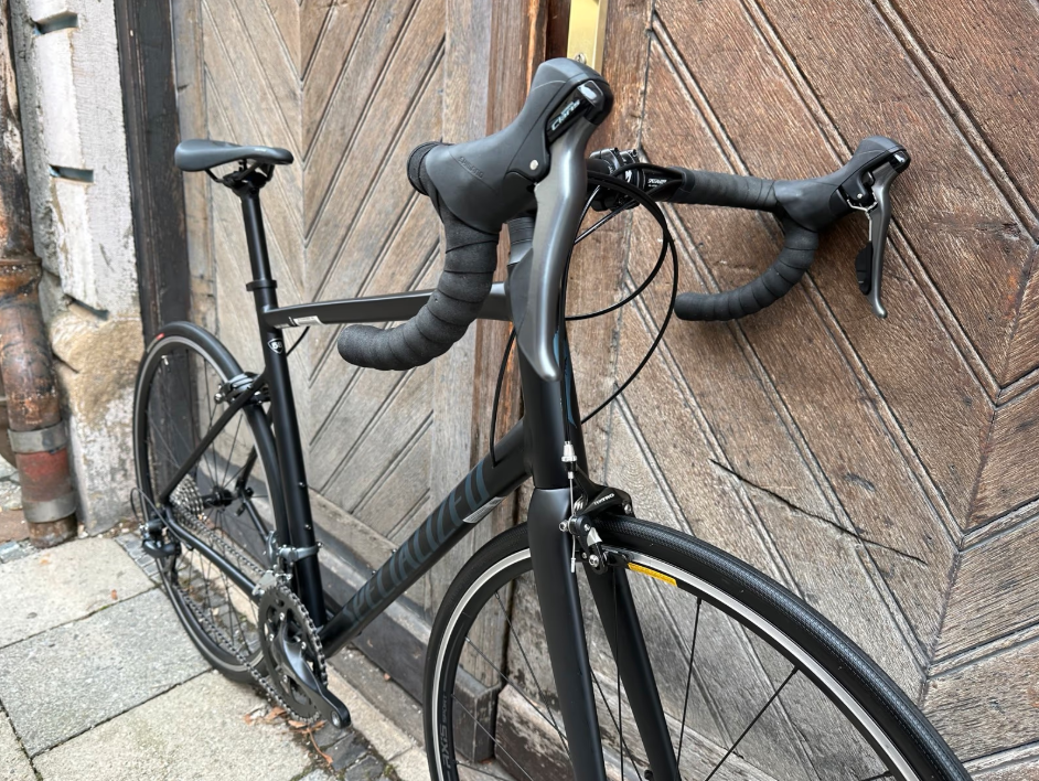 specialized einsteiger rennrad Specialized Allez Rennrad – Aluminium-Carbon, Shimano Claris, Einsteiger – Bici No.1