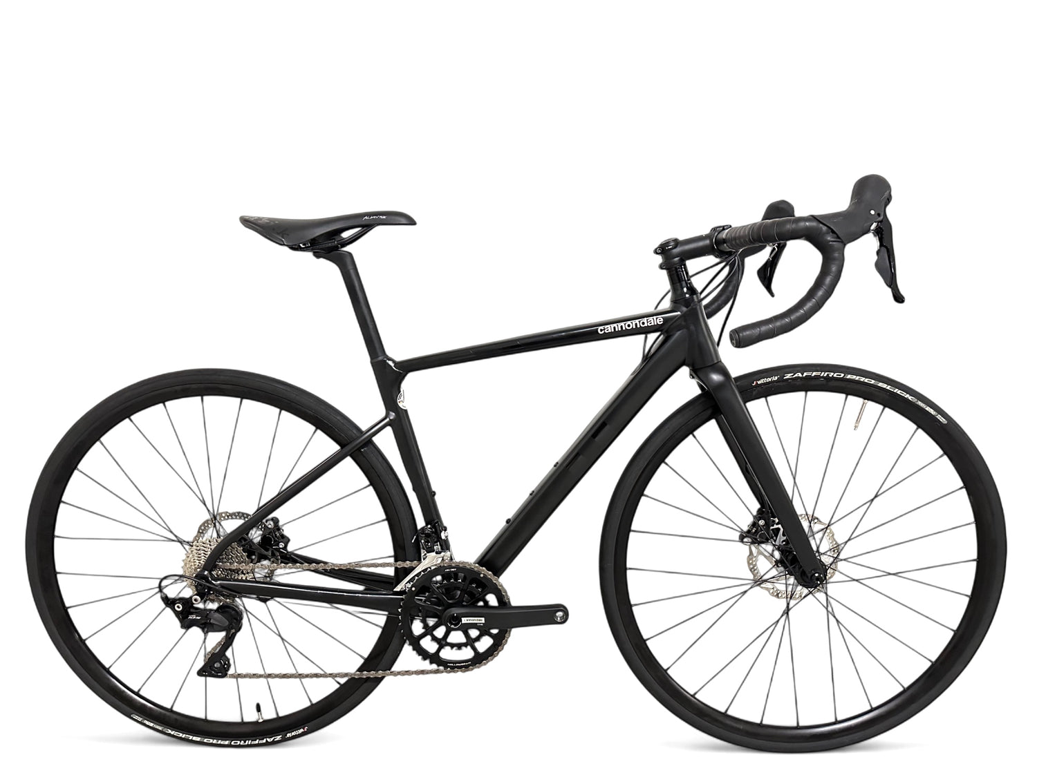 cannondale rennrad alu Cannondale CAAD13 Disc 105 – Alu-Rennrad mit Shimano 105 & Scheibenbremsen – Bici No.1