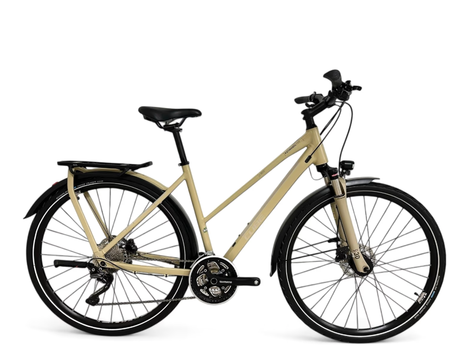 trekkingrad mit deore xt Cube Kathmandu PRO Trekkingrad, Shimano Deore XT, Federgabel, LED-Licht – Bici No.1