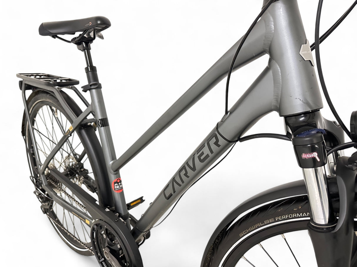 Carver Tour 140 women's trekking bike trapeze