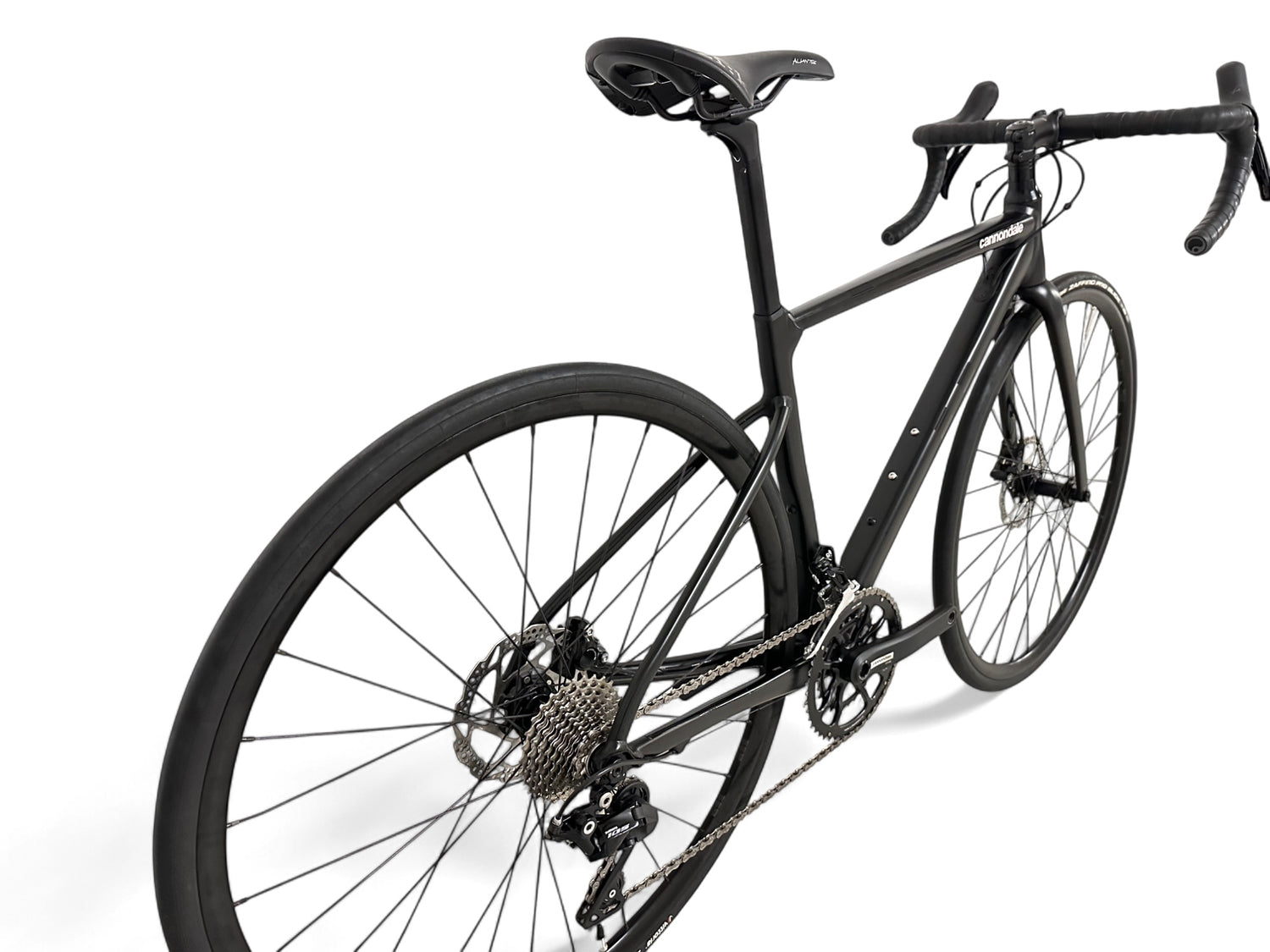 cannondale rennrad alu Cannondale CAAD13 Disc 105 – Alu-Rennrad mit Shimano 105 & Scheibenbremsen – Bici No.1