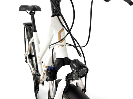 Compel XRC 700 women's trekking bike