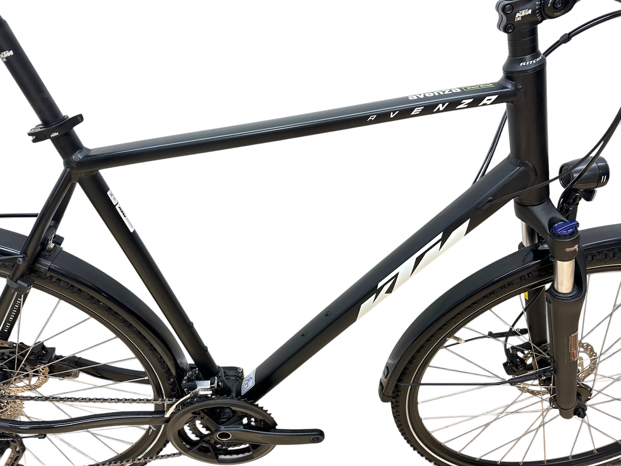 KTM Avenza Cross Street