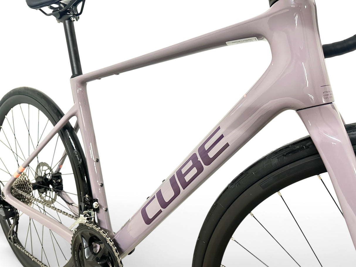 Cube Attain C:62 Race Carbon Rennrad