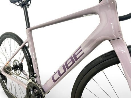 Cube Attain C:62 Race Carbon Rennrad