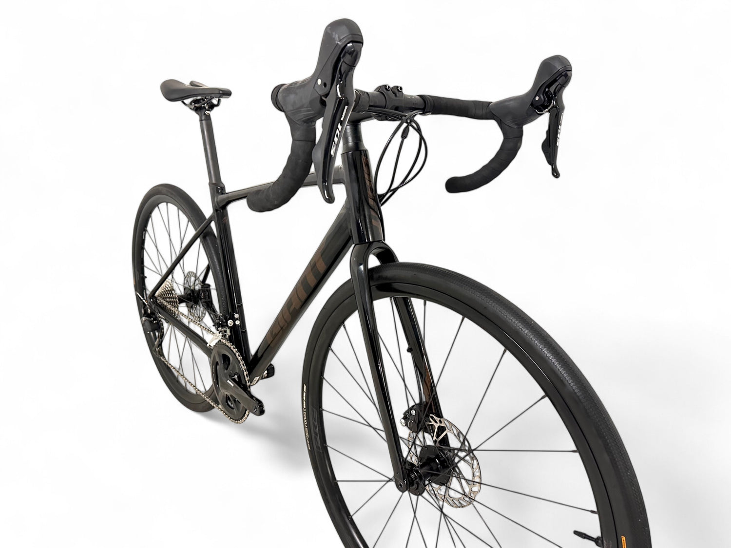 giant rennrad reifen Giant Contend AR 1 – Allroad-Rennrad mit montierten Tubeless-Reifen – Bici No.1