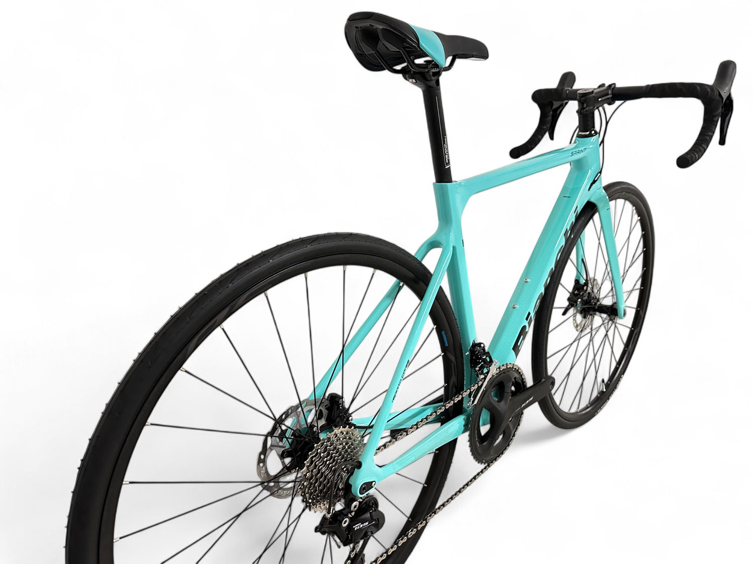 rennrad sattel celeste Bianchi Sprint Disc 105 Celeste – Carbon-Rennrad mit Shimano 105 – Bici No.1